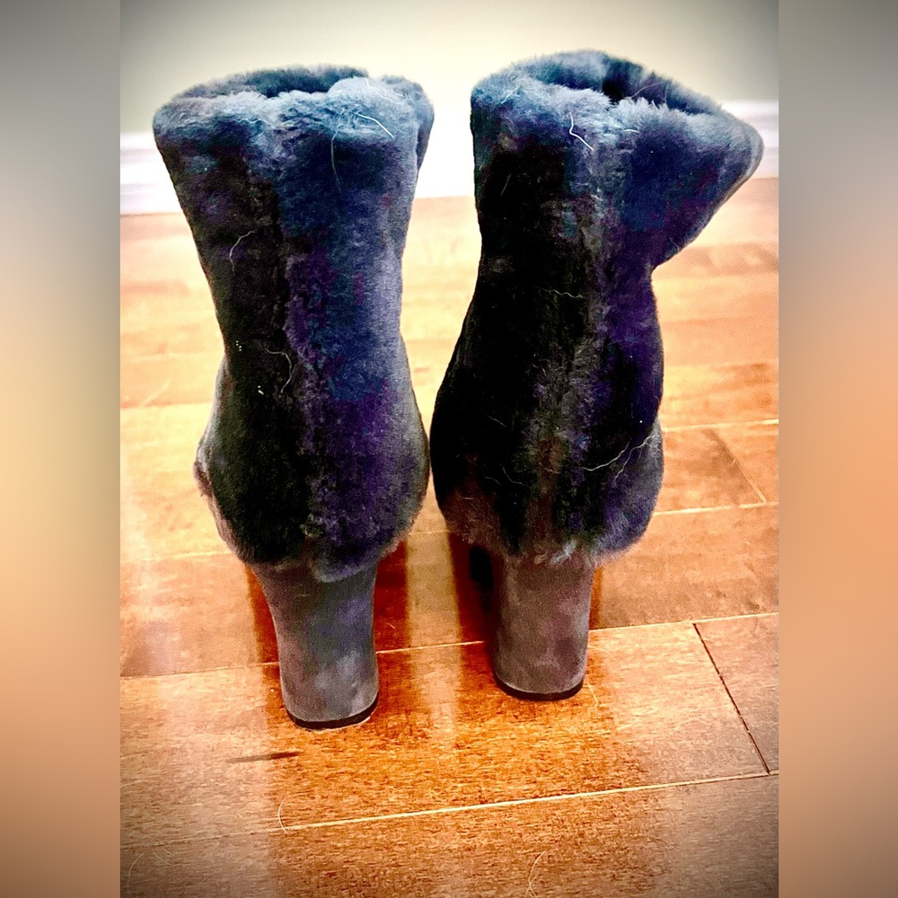 Teal fur cuffed Rockport boots